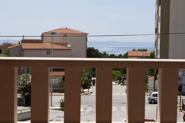 _30255Topic_APP_01_13